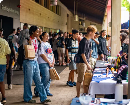 physical/seminars/murdoch.official_event.image_alt